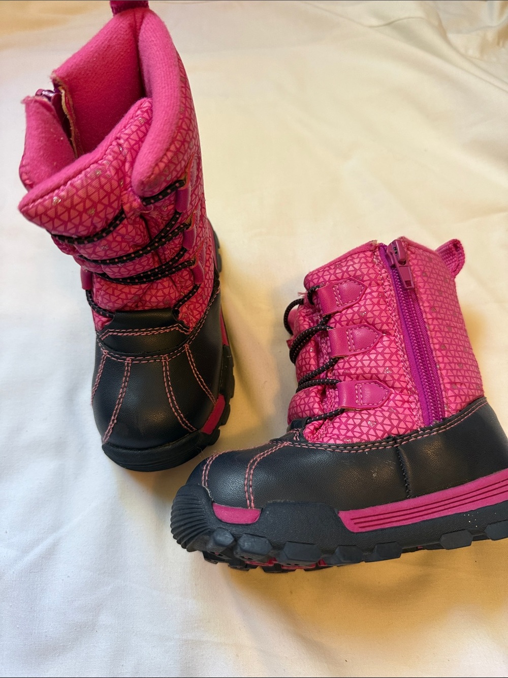 OshKosh B'gosh Pink and Black Toddler Winter Boots with Side Zip size 8